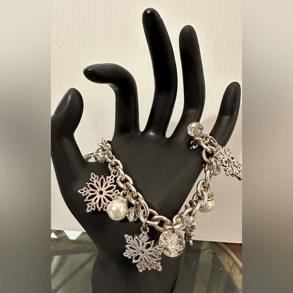 Vintage Avon Snowflake Brace